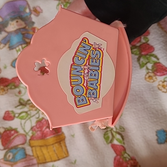 Vintage Galoob Bouncin Babies and Crib - Picture 4 of 6